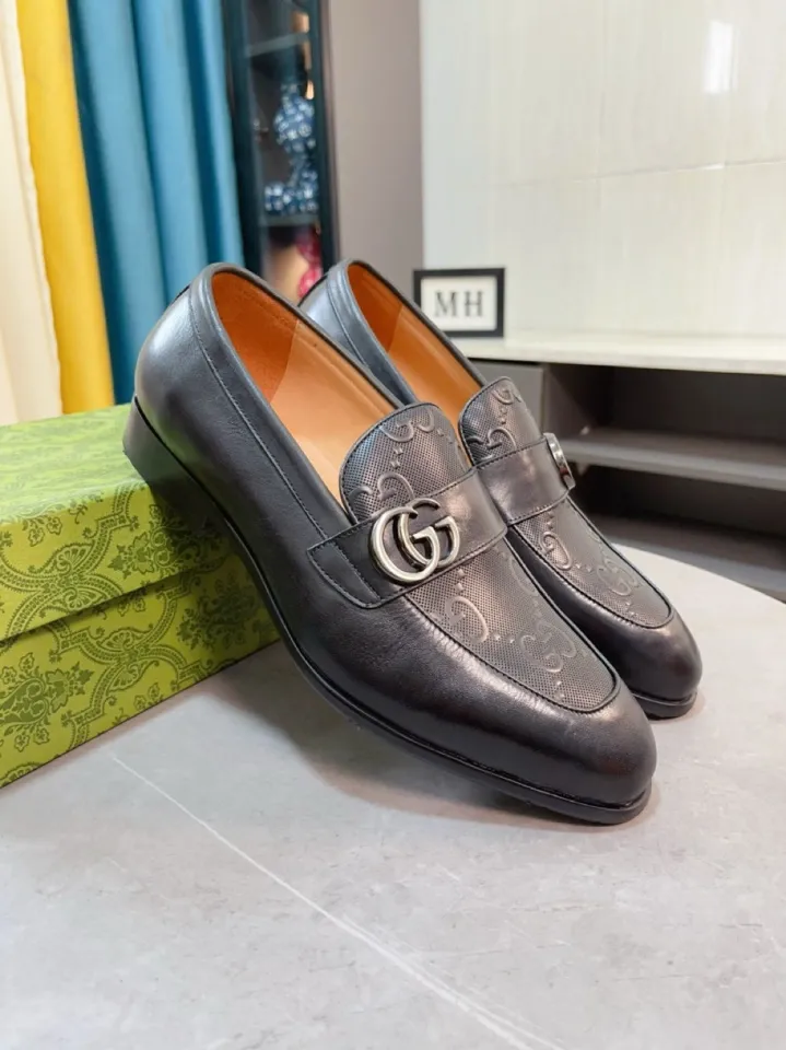 Men's shoes 💰500🌹🌹Niuli [GUCCI Gucci] A new style of formal men's leather shoes is coming~ The original quality upper is made of patent leather imported from Italy, the leather is soft and delicate, comfortable and soft first-layer cowhide lining, rubber wear-resistant outsole, the shoe shape is dignified and domineering, and the luxury charm cannot be concealed! The natural and free nouveau riche leads the trend. Code number: 38-44